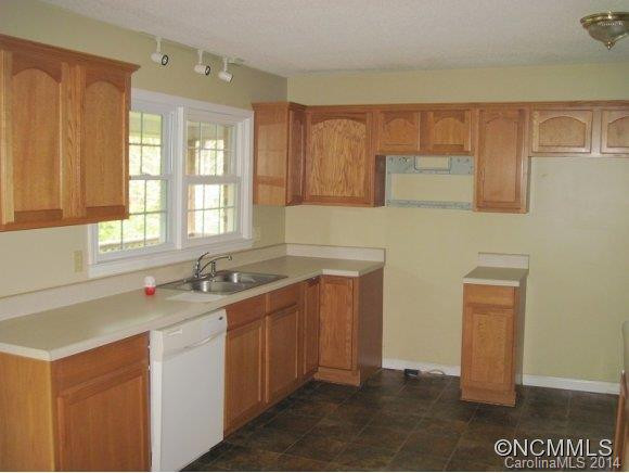 148 Sharon Street - Photo 3