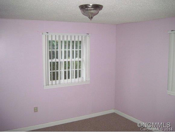 148 Sharon Street - Photo 8