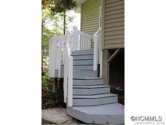 317 Ehringhaus Street - Photo 13