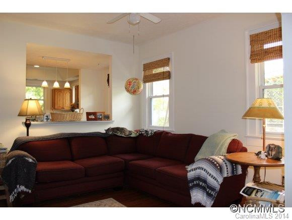 317 Ehringhaus Street - Photo 5