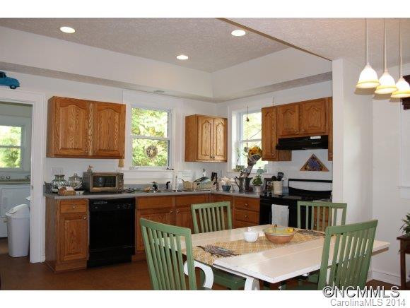 317 Ehringhaus Street - Photo 6