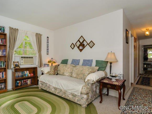 261 Sulphur Springs Road - Photo 3