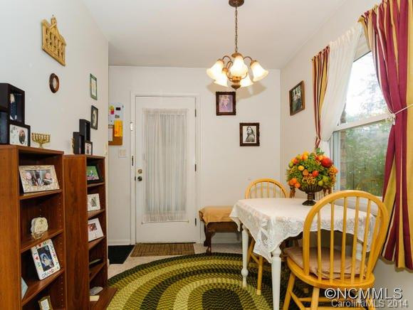 261 Sulphur Springs Road - Photo 7