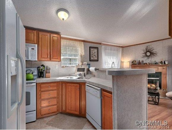 402 GOLDEN BREEZE ROAD - Photo 6