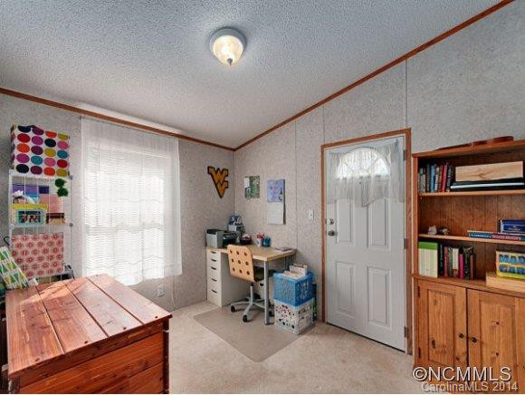 402 GOLDEN BREEZE ROAD - Photo 9