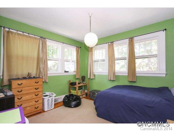 13 Norwood Avenue - Photo 17
