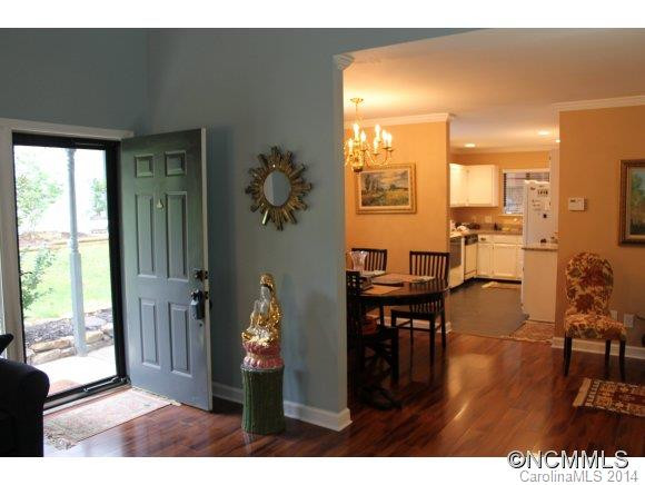 314 Oak Place - Photo 2