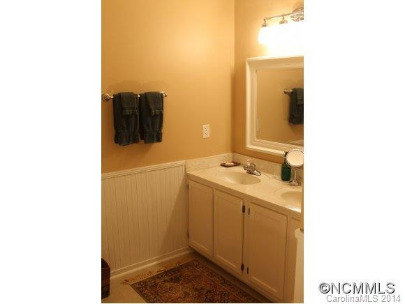 314 Oak Place - Photo 15