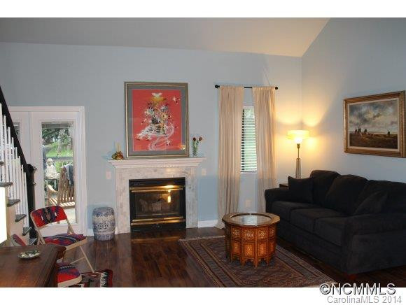 314 Oak Place - Photo 4