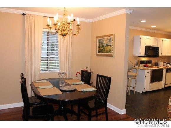 314 Oak Place - Photo 5