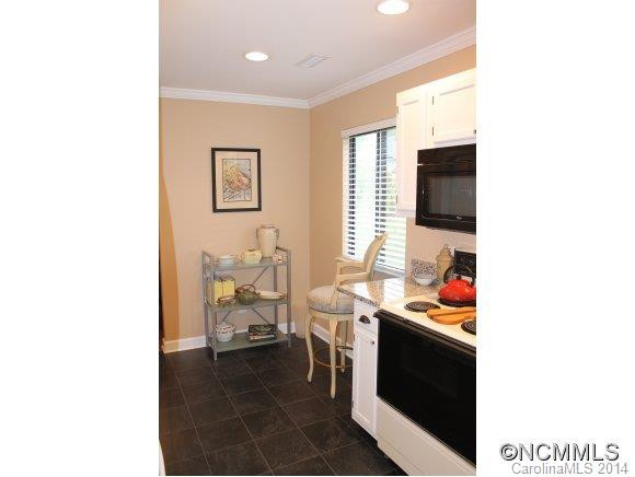 314 Oak Place - Photo 7