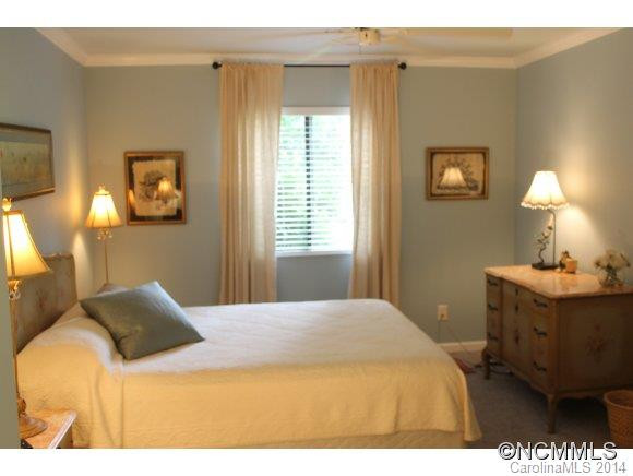 314 Oak Place - Photo 9