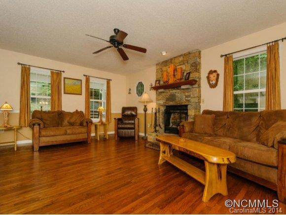 17 RAVENWOOD LANE - Photo 6