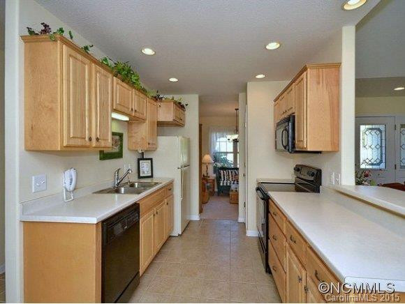 35 SLOSMAN DR - Photo 11