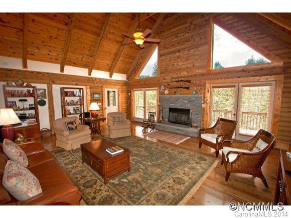 975 Sweetbriar Road South - Photo 2