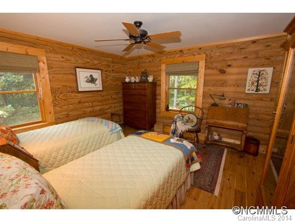 975 Sweetbriar Road South - Photo 16