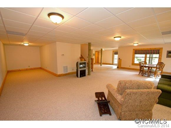 975 Sweetbriar Road South - Photo 17