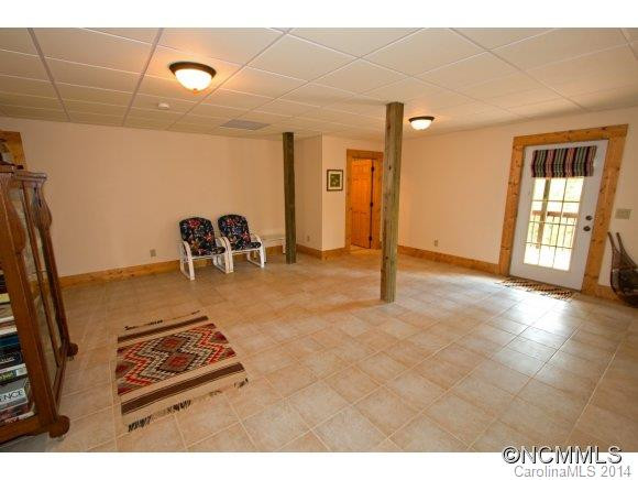 975 Sweetbriar Road South - Photo 18