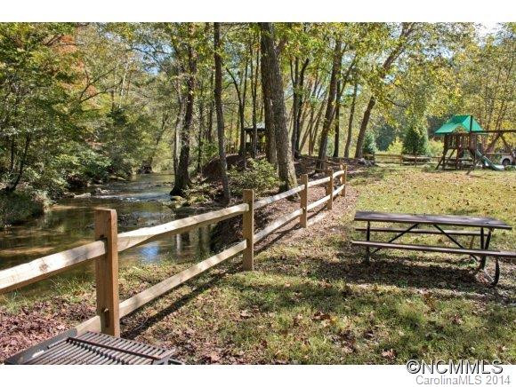 975 Sweetbriar Road South - Photo 24