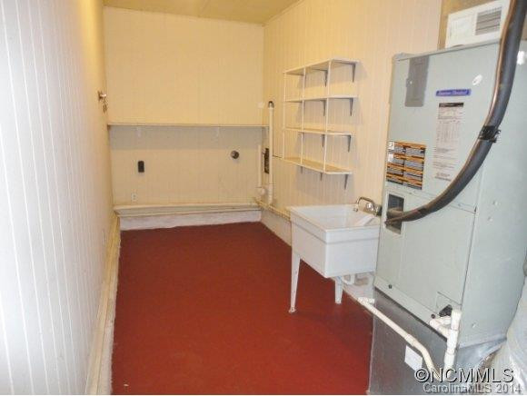 172 Powell Road - Photo 13