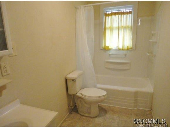 172 Powell Road - Photo 15