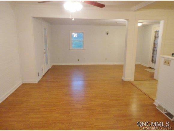 172 Powell Road - Photo 7