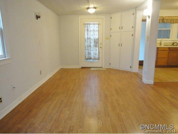 172 Powell Road - Photo 10