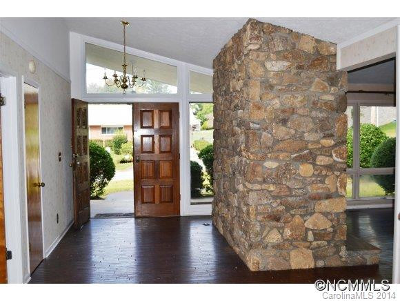 213 Sheneman Drive - Photo 3
