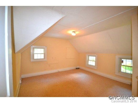 319 South Trade Street - Photo 20