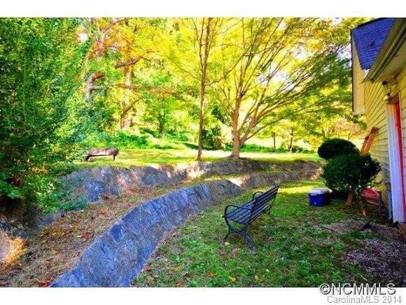 319 South Trade Street - Photo 4