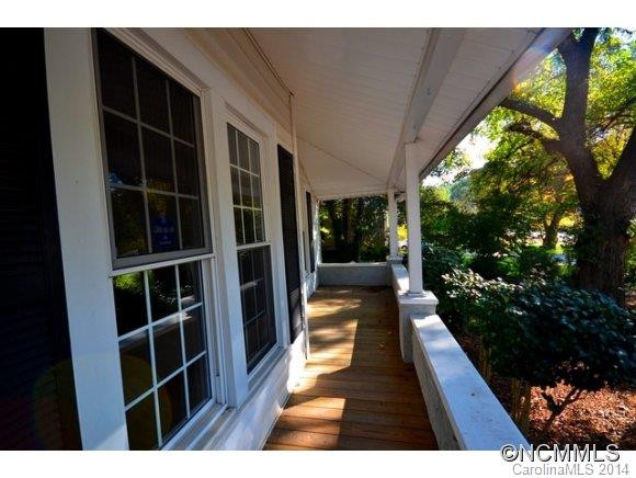 319 South Trade Street - Photo 6