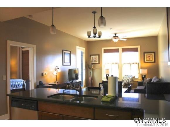 190 Broadway St, Unit 306 - Photo 6
