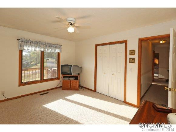 6 Heritage Ct - Photo 12