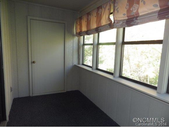 1606 Abbey Circle - Photo 12