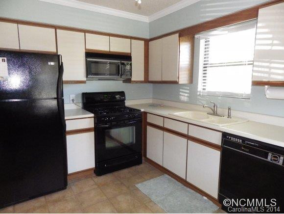 1606 Abbey Circle - Photo 19