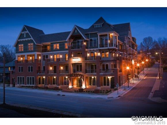 190 Broadway St, Unit 301 - Photo 2