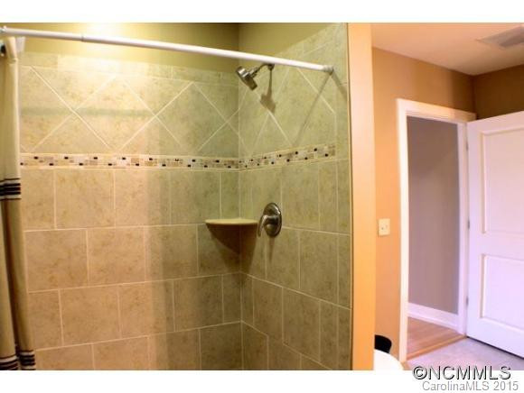 190 Broadway St, Unit 301 - Photo 14