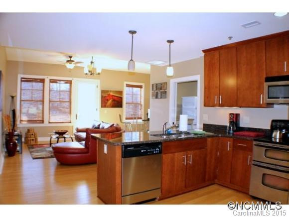 190 Broadway St, Unit 301 - Photo 6