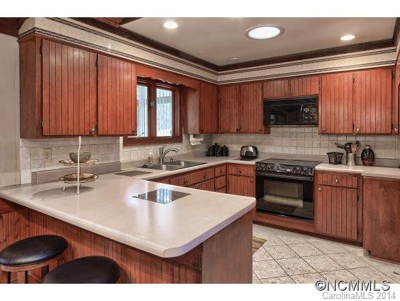 350 Raleigh Drive - Photo 5