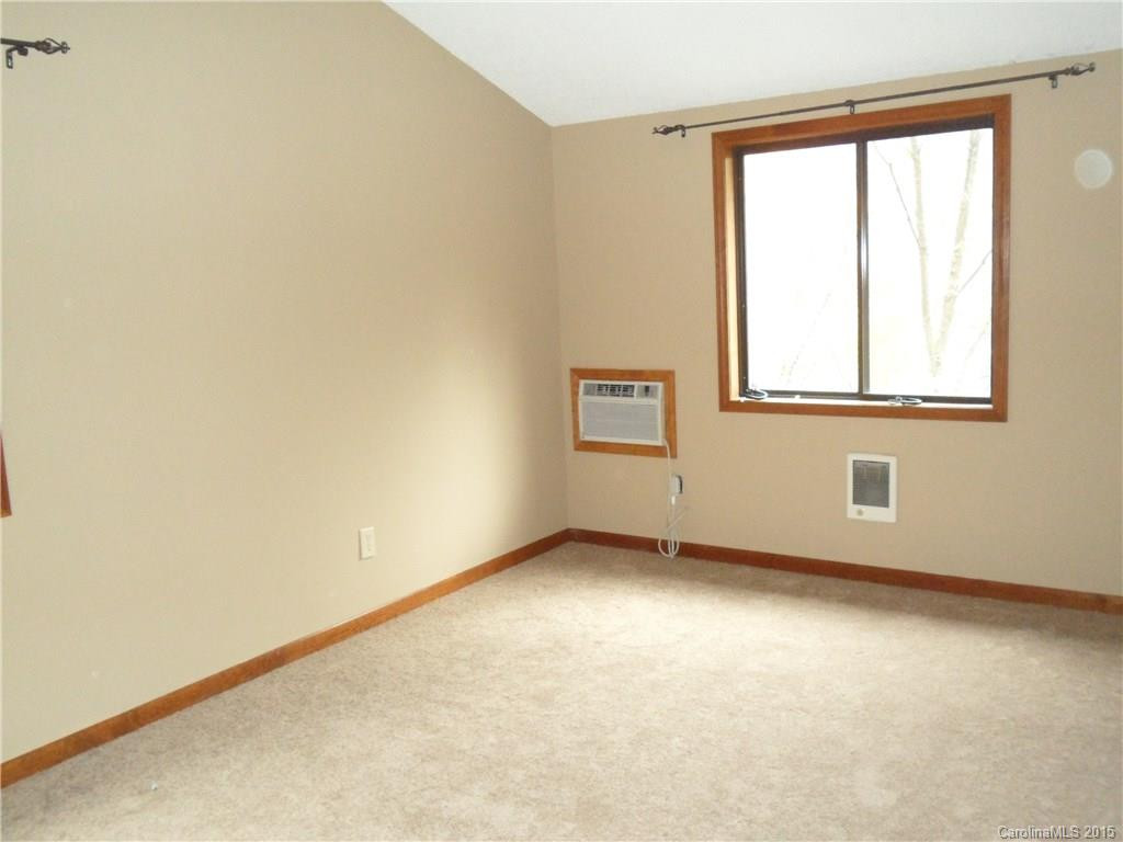 559 Greenview Dr - Photo 12