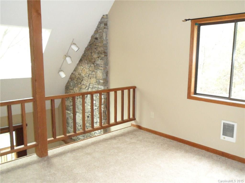 559 Greenview Dr - Photo 13