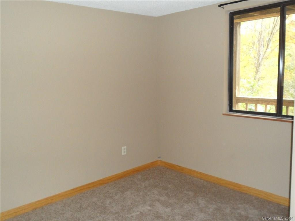 559 Greenview Dr - Photo 14