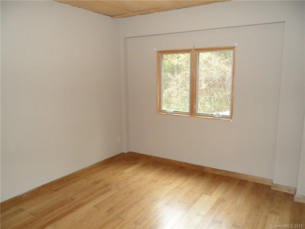 559 Greenview Dr - Photo 16