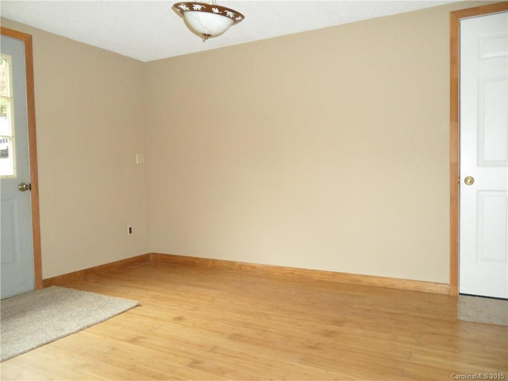 559 Greenview Dr - Photo 17