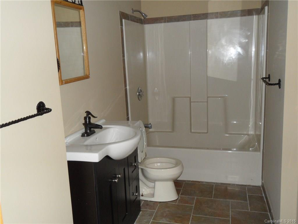 559 Greenview Dr - Photo 18