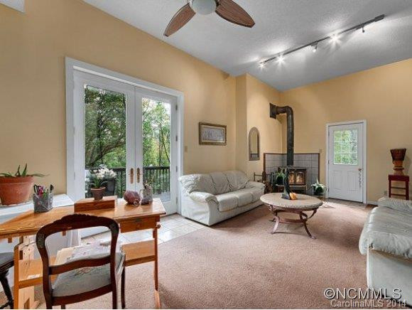 109 Sherwood Road - Photo 12