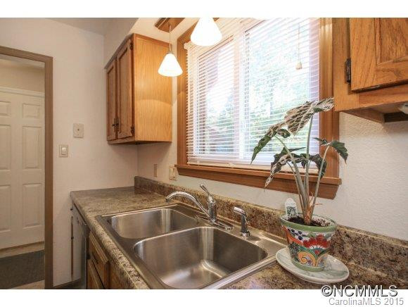 131 Cedar Forest Trail - Photo 8