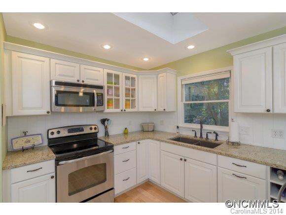 14 Forest Edge Dr - Photo 5