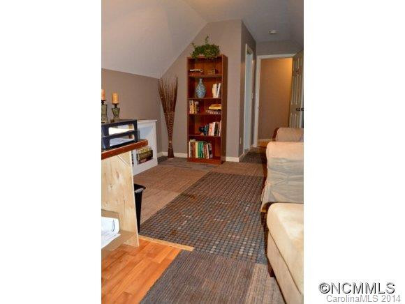1023 Deepwoods Drive - Photo 12