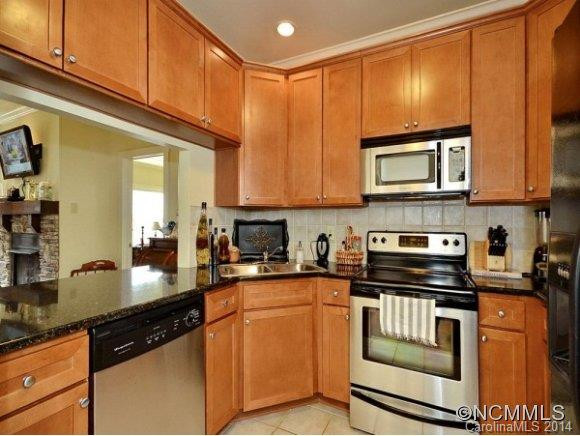 9 KENILWORTH KNOLL #208 - Photo 6